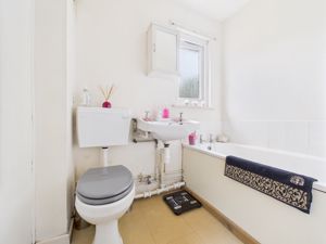 bathroom- click for photo gallery